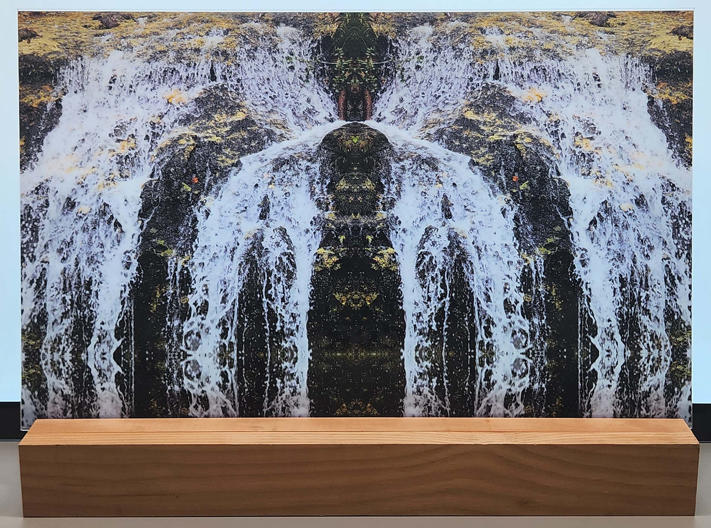 DecoCraft - Photo-astic Textures (Flat) - Rushing Water