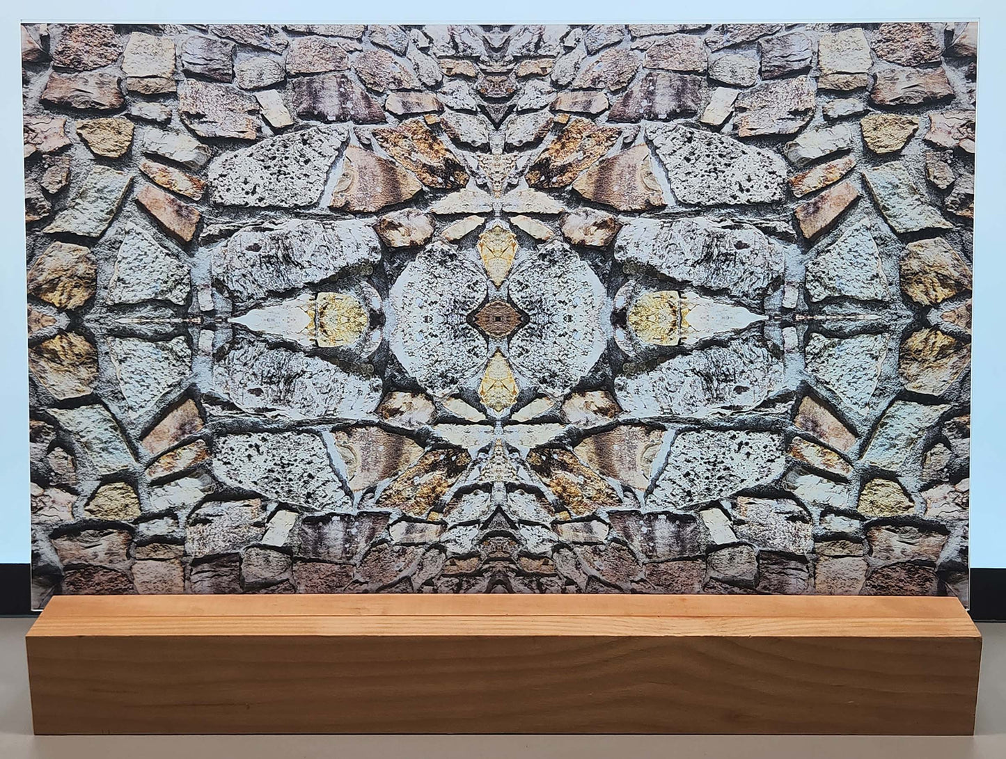 DecoCraft - Photo-astic Textures (Flat) - Natural Stone Wall Kaleidoscope