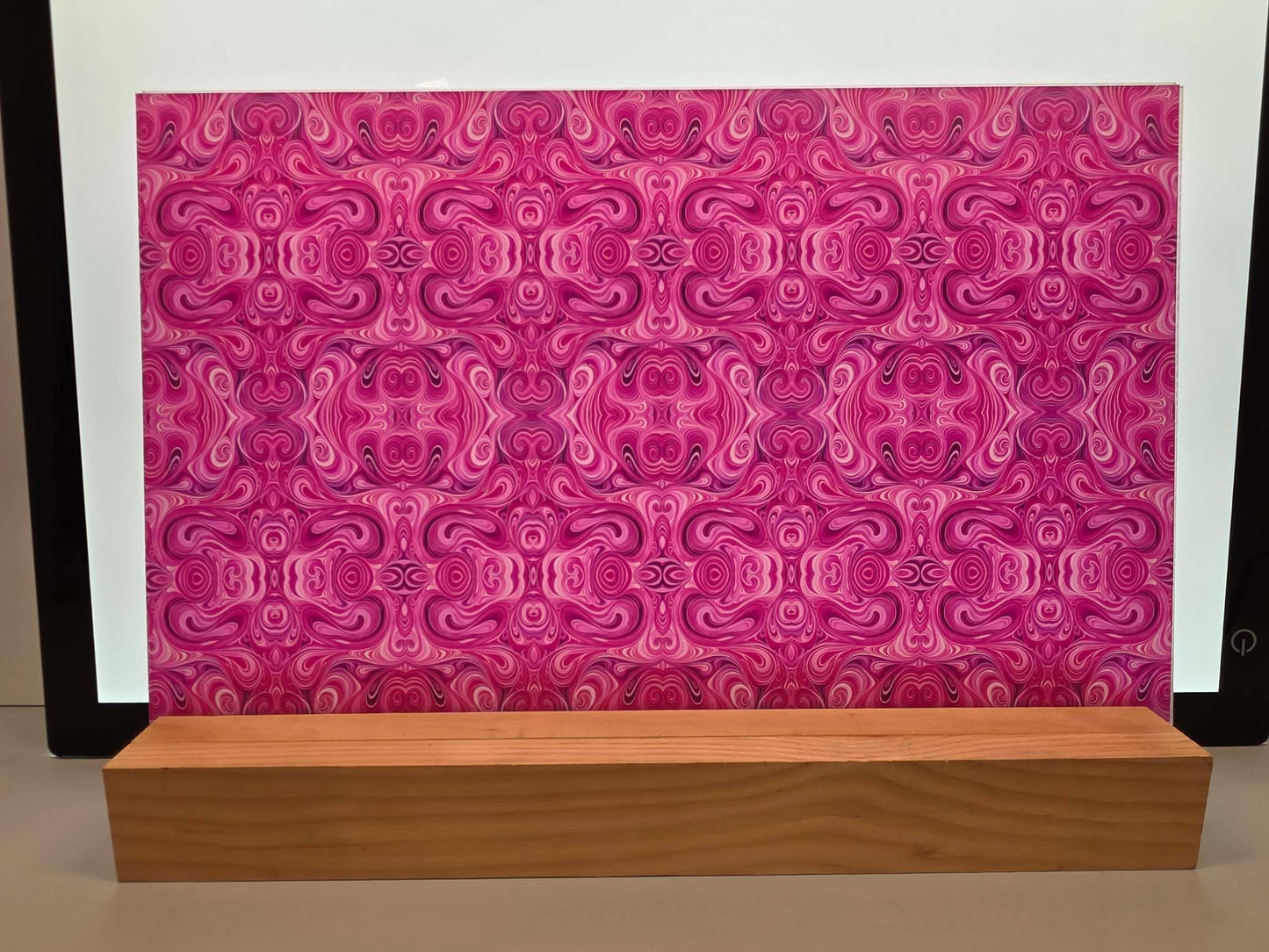 DecoCraft - Swirls - Abstract Swirls Pink