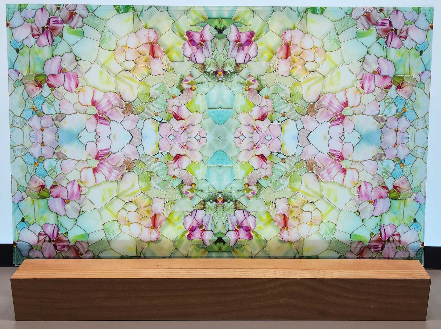 DecoCraft - Iridescent Collection - Stained Glass - Pastel