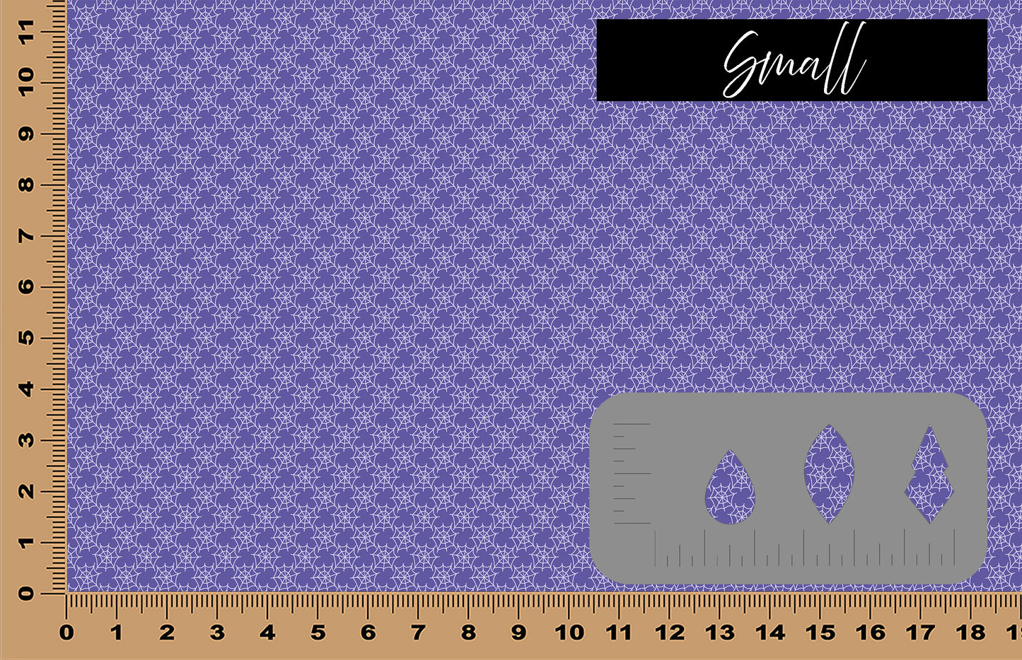 DecoCraft - Halloween - Purple Spiderwebs