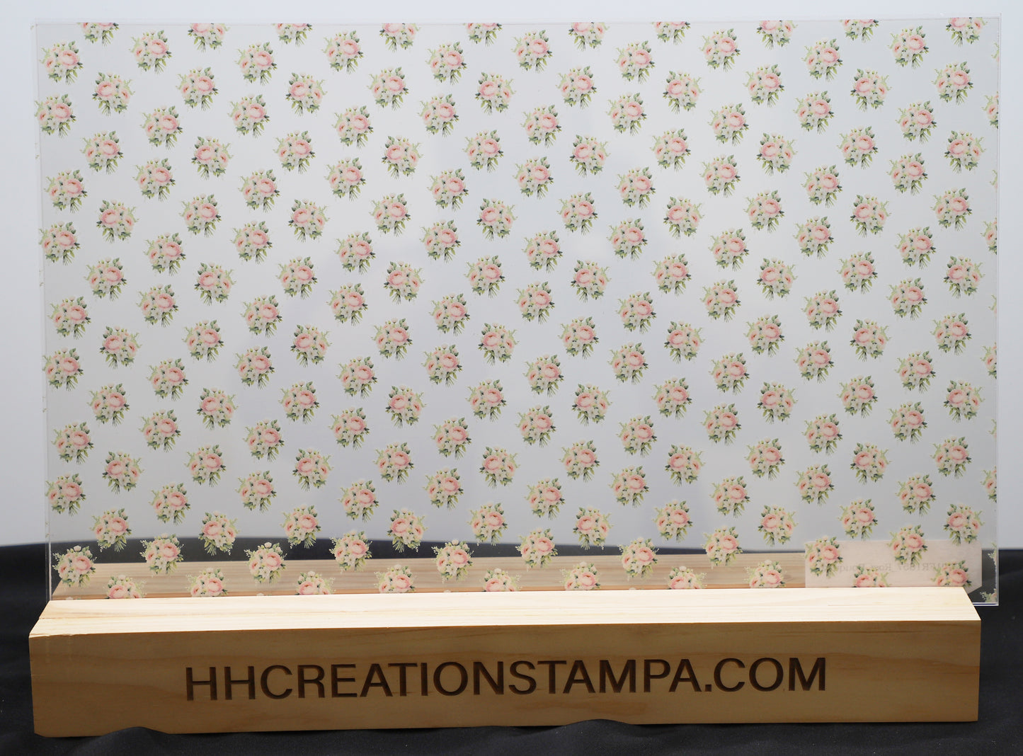 DecoCraft - Flowers & Greenery - Rose Bouquets