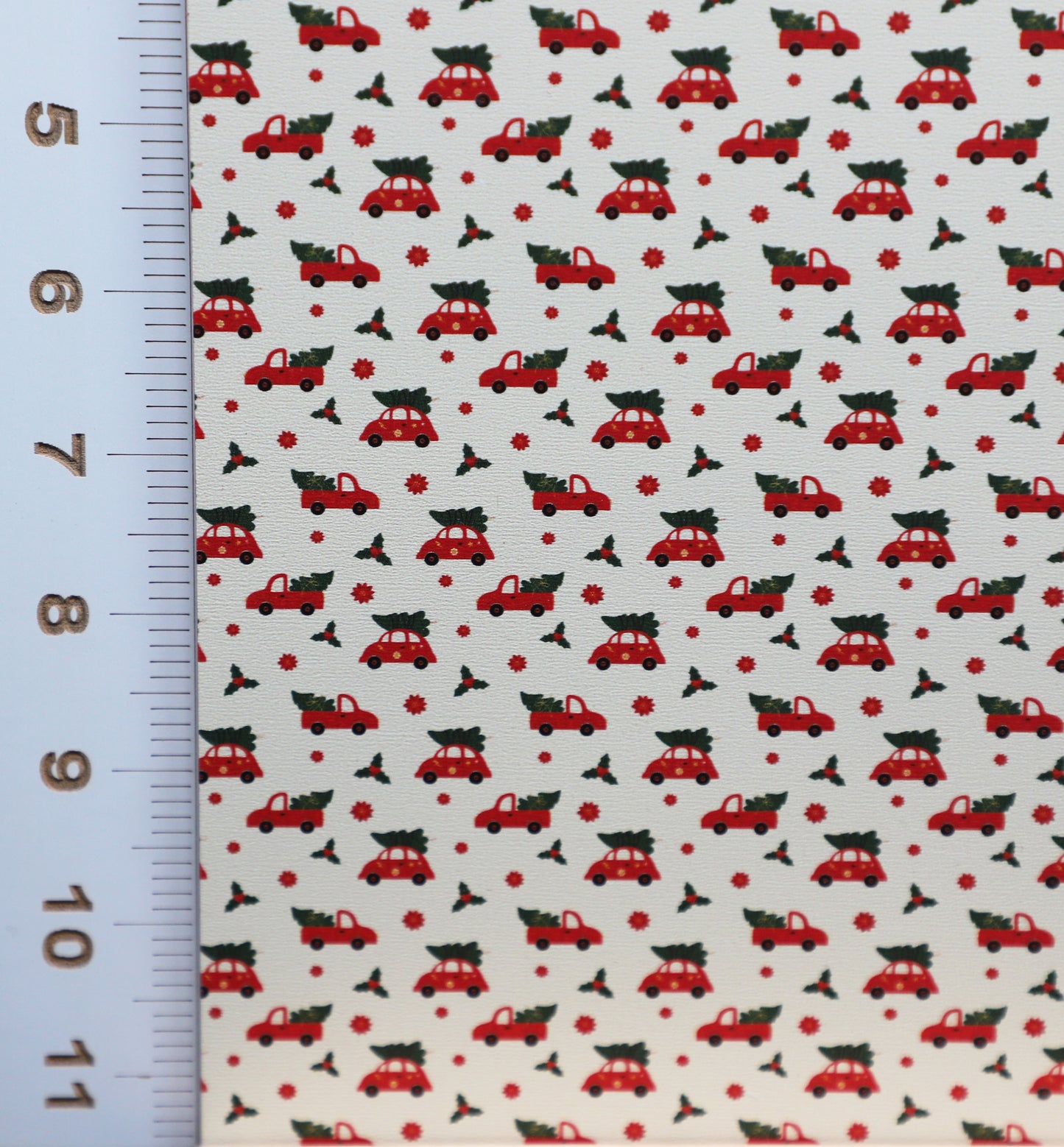 DecoCraft Christmas - Retro Christmas Trucks and Cars