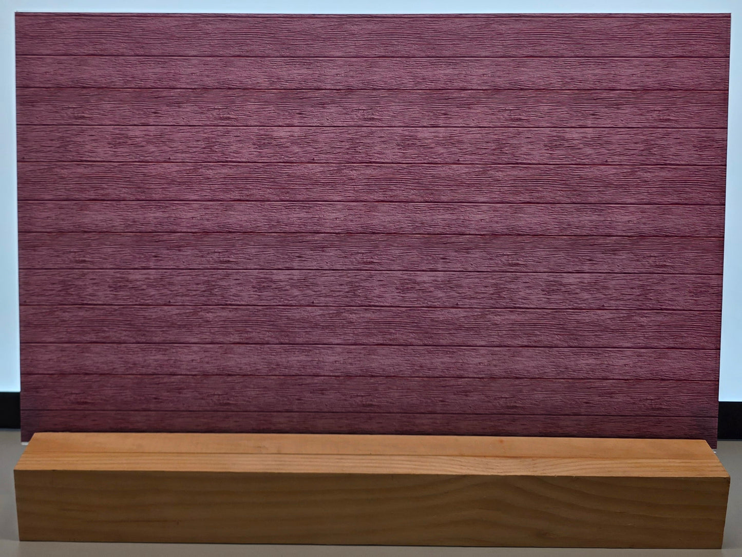 DecoCraft - Slatted Wood Collection - Garnet