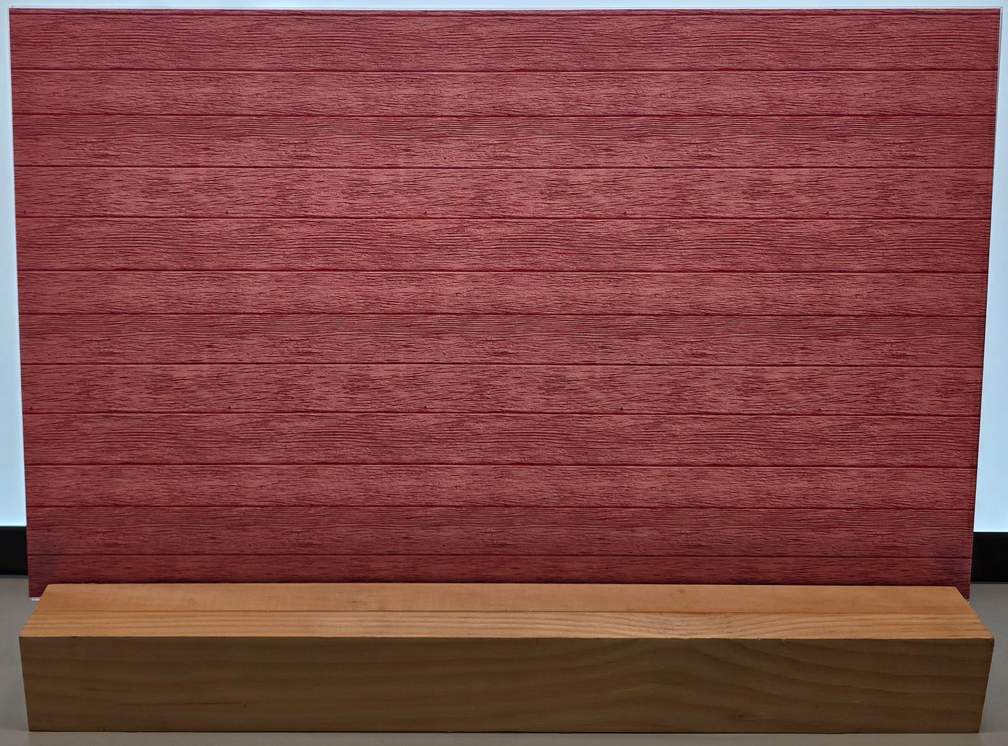DecoCraft - Slatted Wood Collection - Dark Red