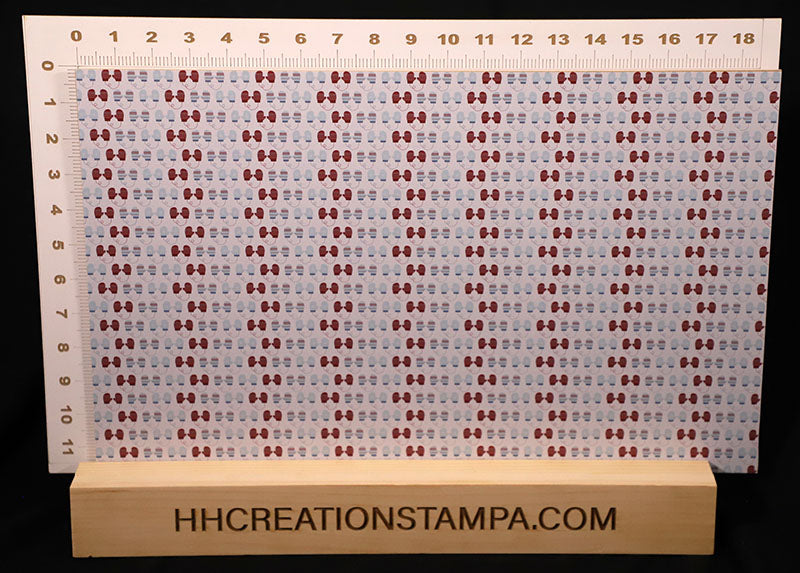 DecoCraft Christmas - Winter Wonderland - Blue and Red Mittens