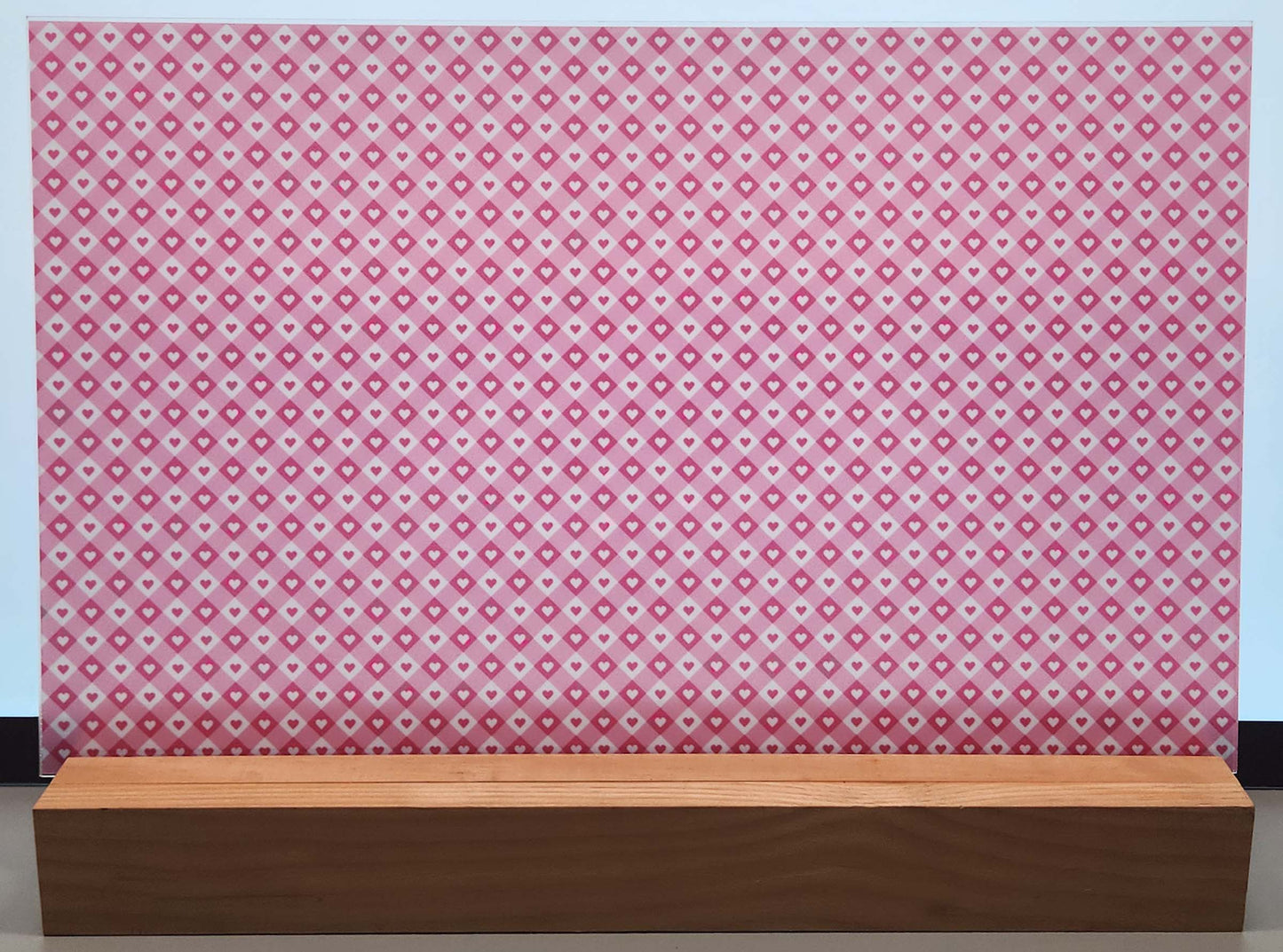 DecoCraft - Valentine's Day - Gingham Love Hearts