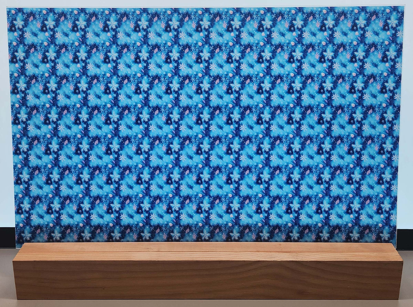 DecoCraft - Christmas - Whimsical Snowfall