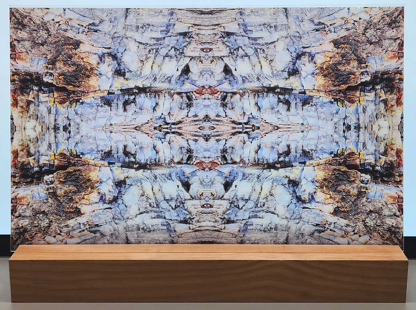 DecoCraft - Photo-astic Textures (Flat) - Petrified Wood Kaleidoscope III