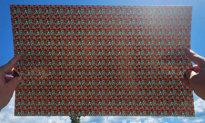 DecoCraft - - Elevated Textures - Realistic Stained Glass - Red Poppy IV