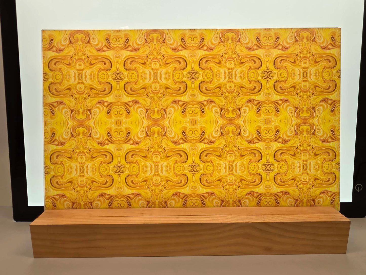 DecoCraft - Swirls - Abstract Swirls Yellow