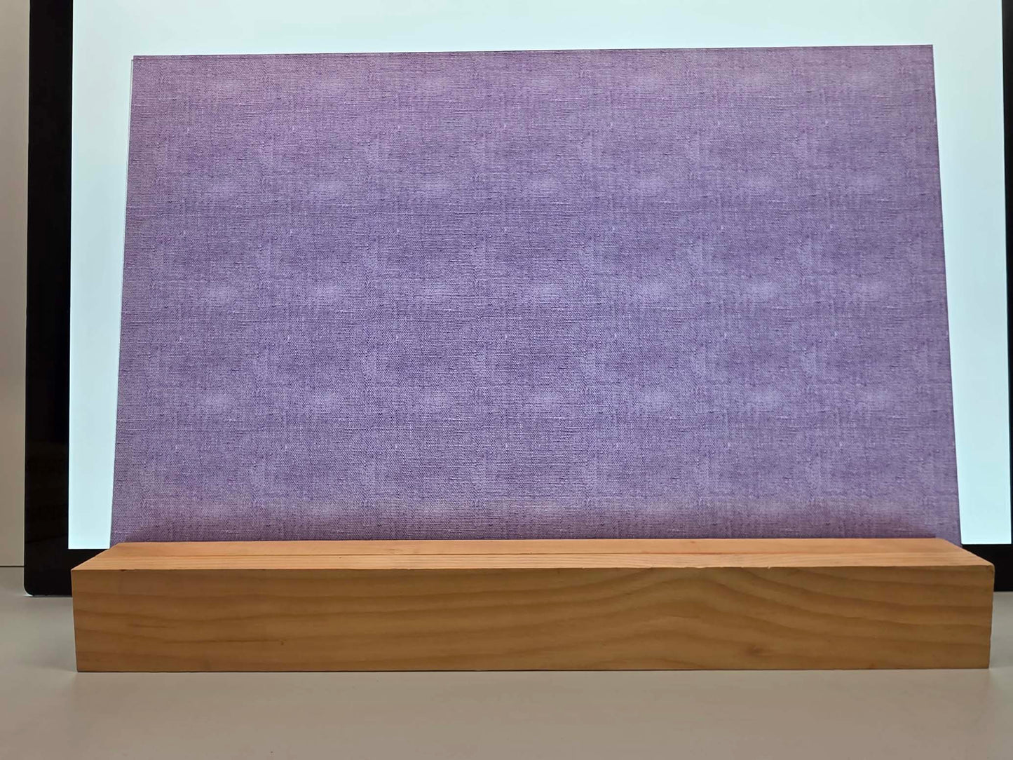 DecoCraft - Textures - Heathered Burlap - Grape