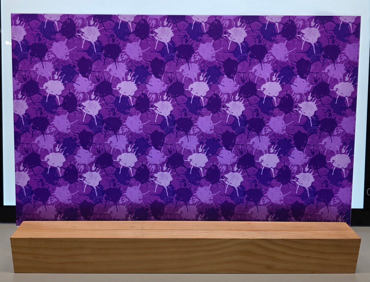 DecoCraft - Cherokee Rose - Style Sheet - Paint Splatter - Grape Jelly