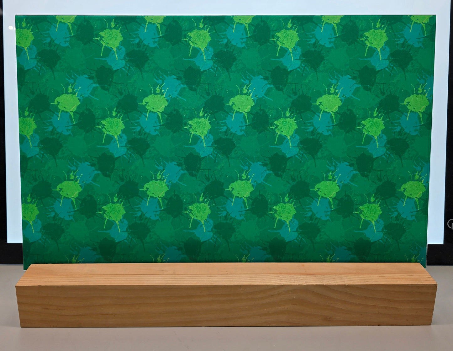 DecoCraft - Cherokee Rose - Style Sheet - Paint Splatter - Key Lime