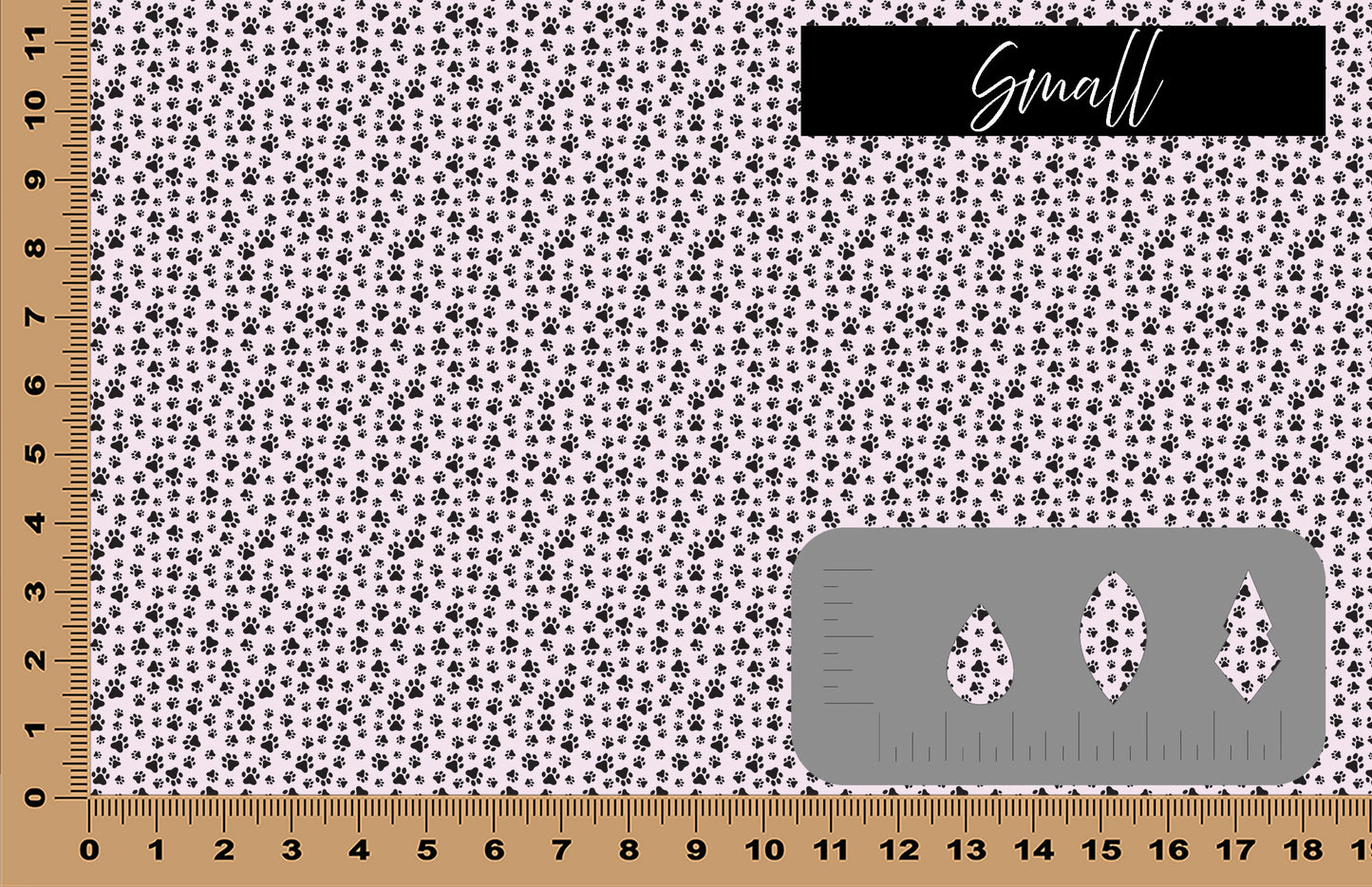 DecoCraft - Animals, Bugs & Birds - Scattered Paw Prints