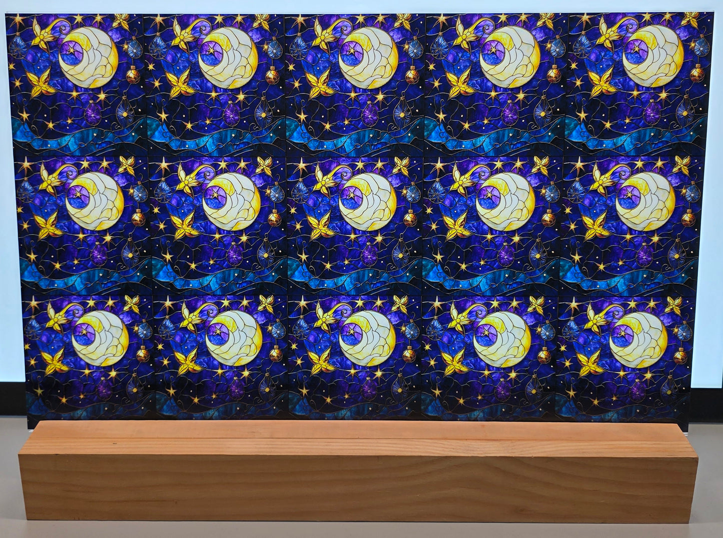 DecoCraft - Scenic Iridescent Collection - Lunar Bloom