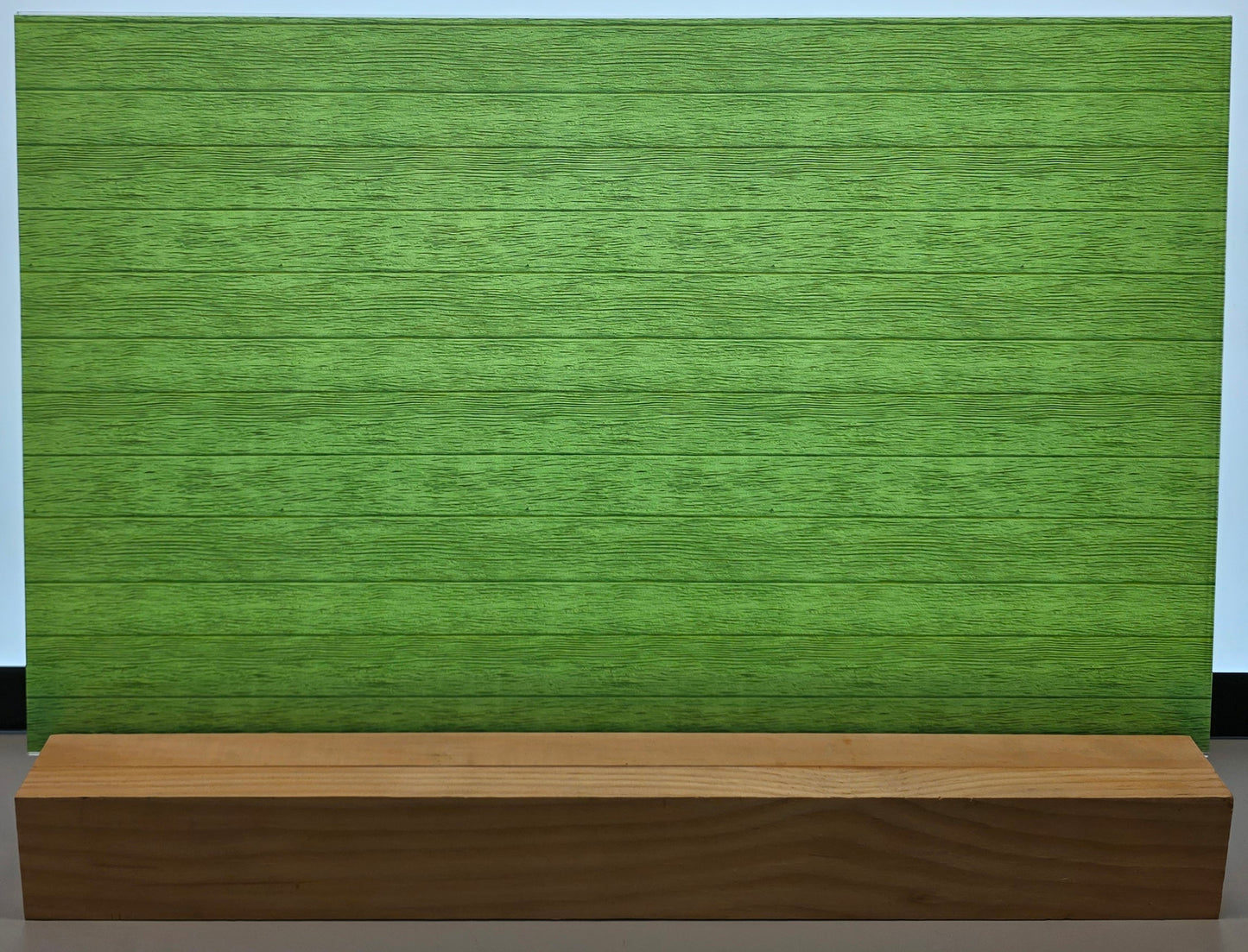 DecoCraft - Slatted Wood Collection -Bright Green